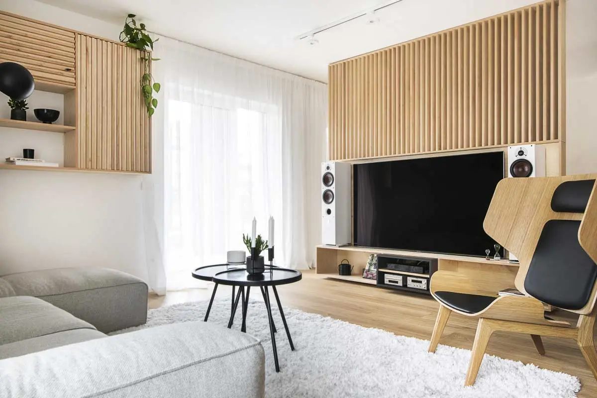 Ażurkowa ściana z drewna | proj. Na Antresoli, zdj. Agata Piątkowska Fotograf