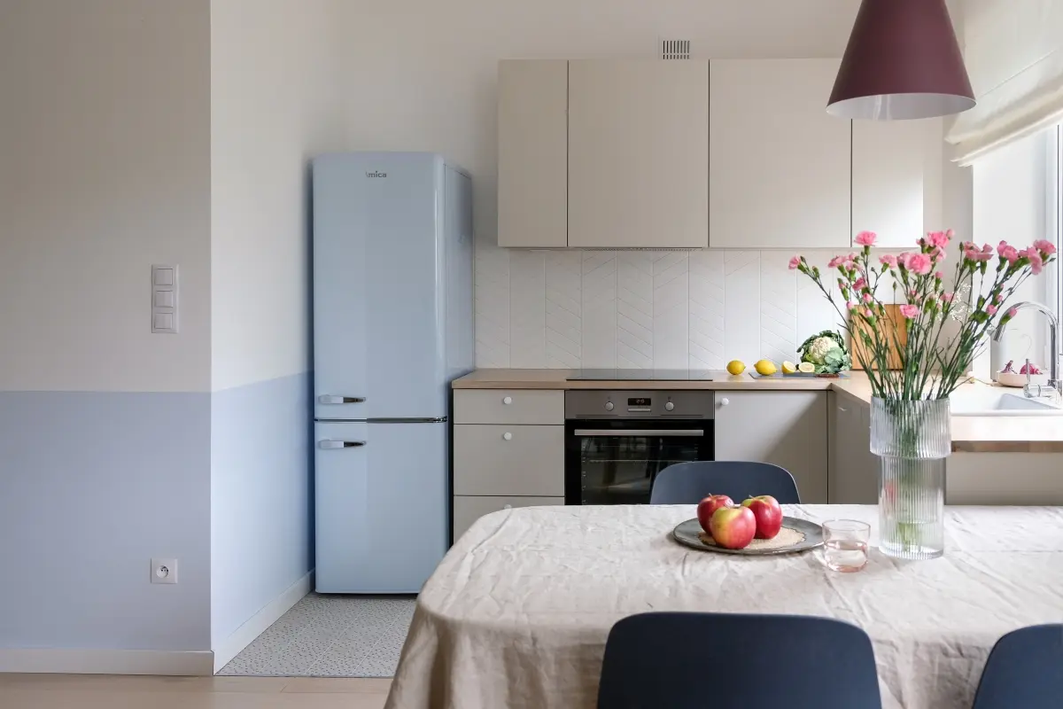 Projekt: Dembowska studio architektury oraz JAG studio architektury.