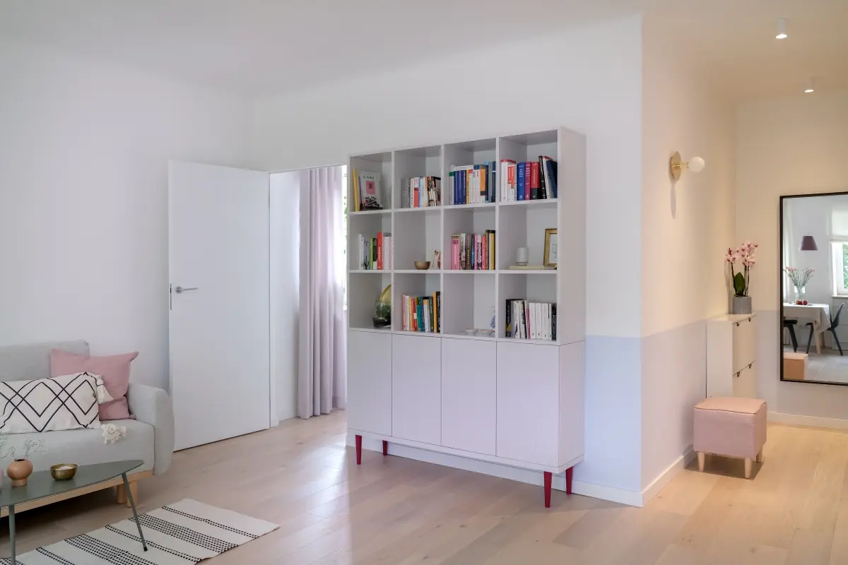 Projekt: Dembowska studio architektury oraz JAG studio architektury.