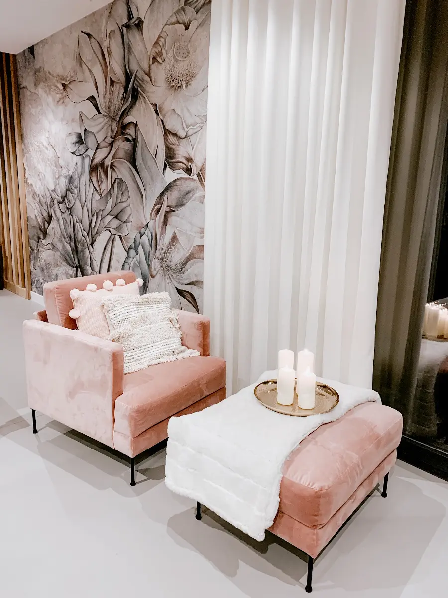 Kobiecy salon | źródło: @nasza.nowoczesna.stodola