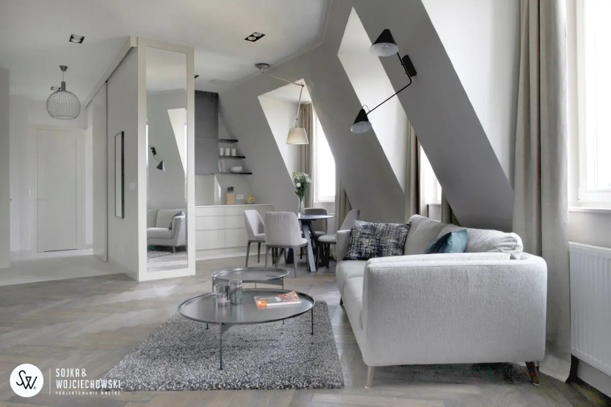 Mieszkanie na poddaszu z oprawami SternLight. | Projekt: Sojka&amp;Wojciechowski