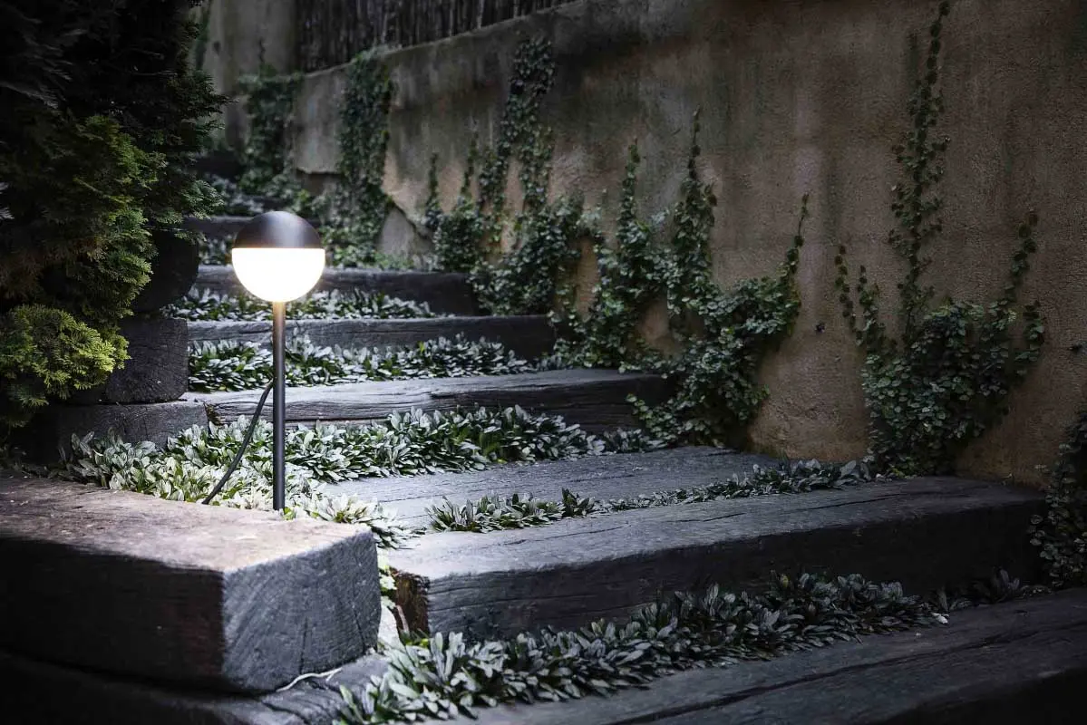 Lampy ogrodowe marki Faro, zamówisz w salonach z grupy Internity Home.