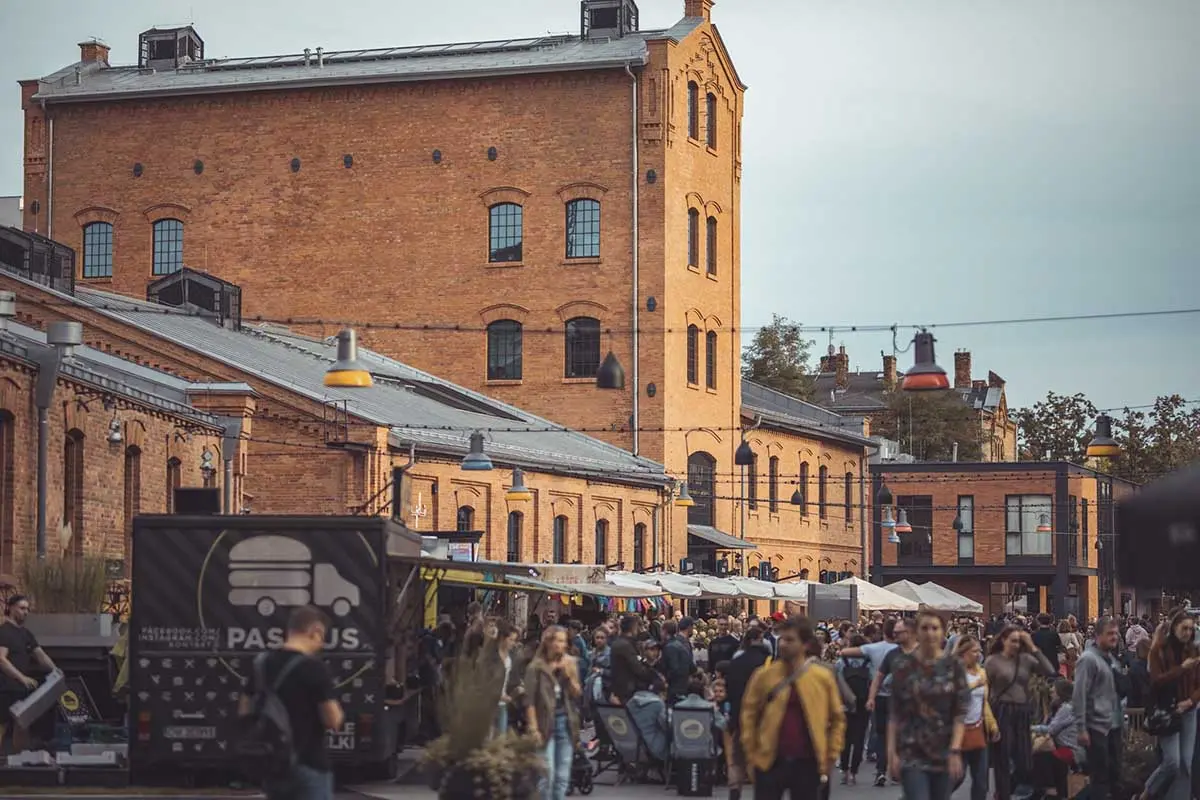 Google Koneser – projekt oświetlenia Internity Home