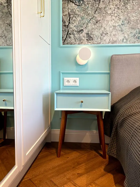 projekt: Karolina Skowrońska / Nieskromne Progi