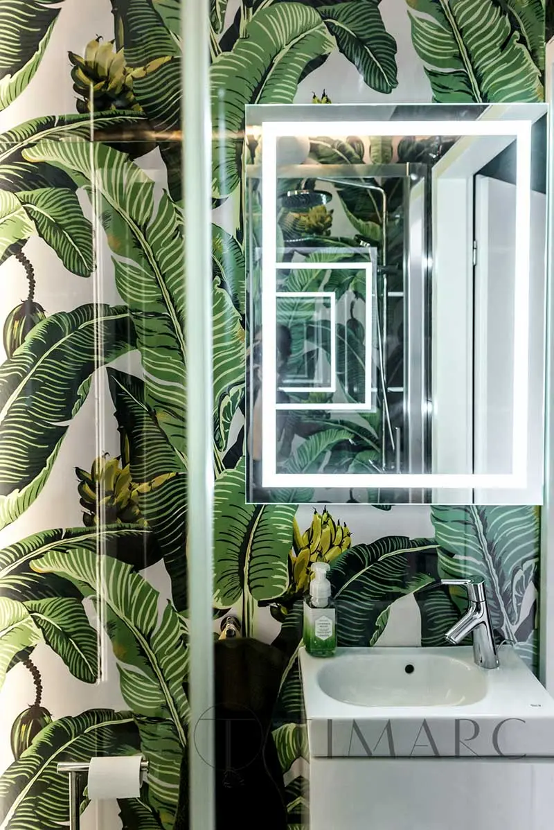 Tropiki i błękity w nieziemskim mieszkaniu | Proj: TIM Arc by TiM Grey