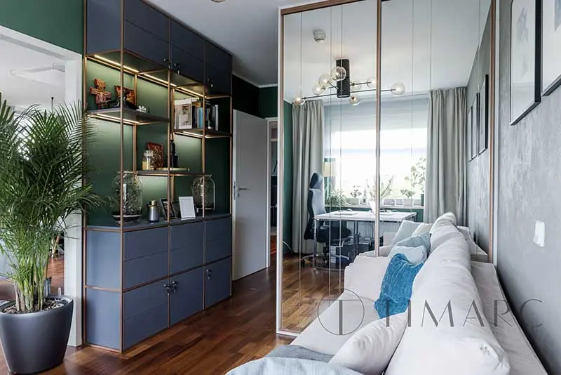 Tropiki i błękity w nieziemskim mieszkaniu | Proj: TIM Arc by TiM Grey