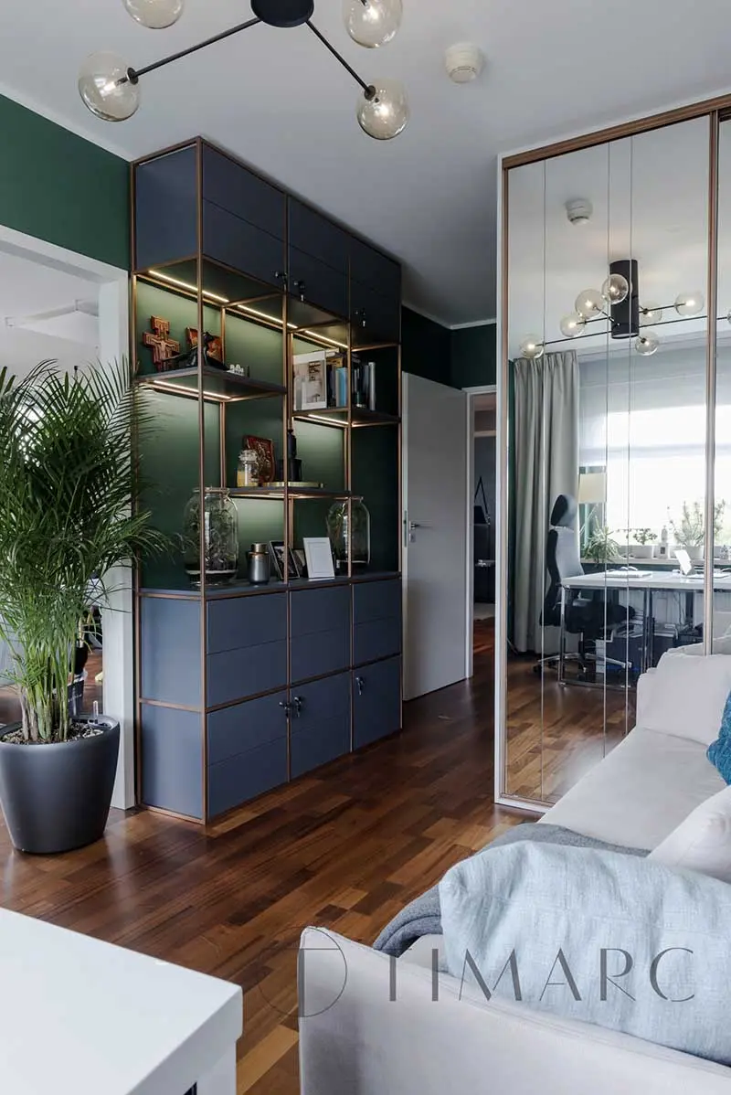 Tropiki i błękity w nieziemskim mieszkaniu | Proj: TIM Arc by TiM Grey