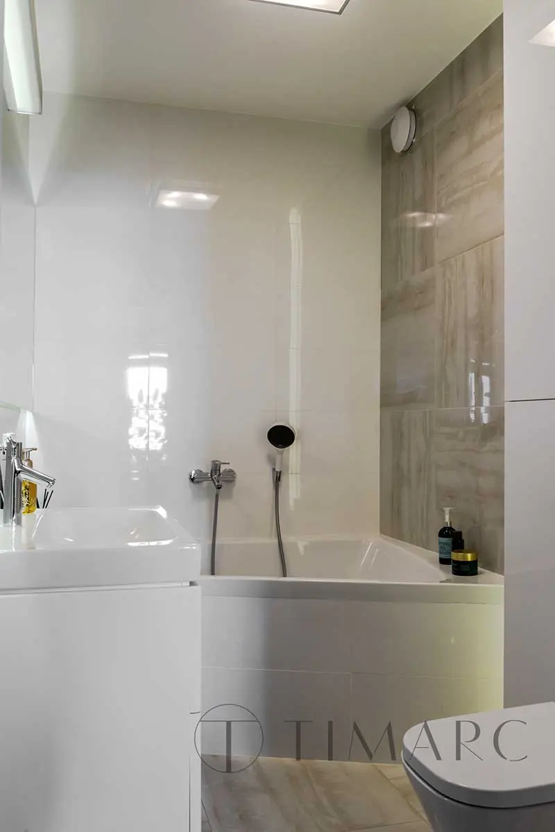 Tropiki i błękity w nieziemskim mieszkaniu | Proj: TIM Arc by TiM Grey