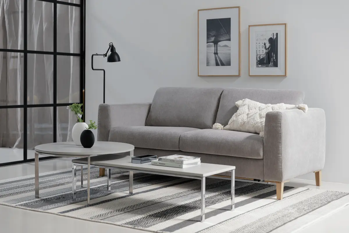 Skandynawska stylistyka sofy Henry sprawdzi się w każdym wnętrzu.