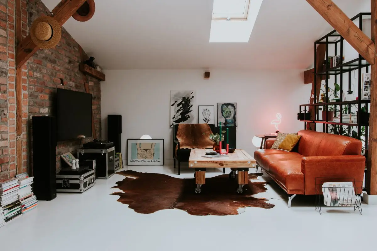 Poznański loft w kamienicy zbudowanej pod koniec XIX wieku | Proj: Szalbierz Design