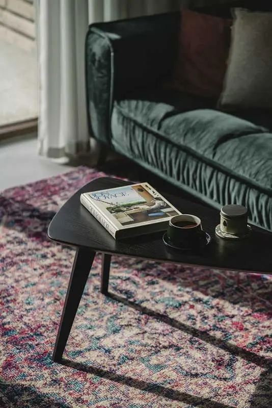 Proj.: em2 pracownia; fot.: kroniki studio