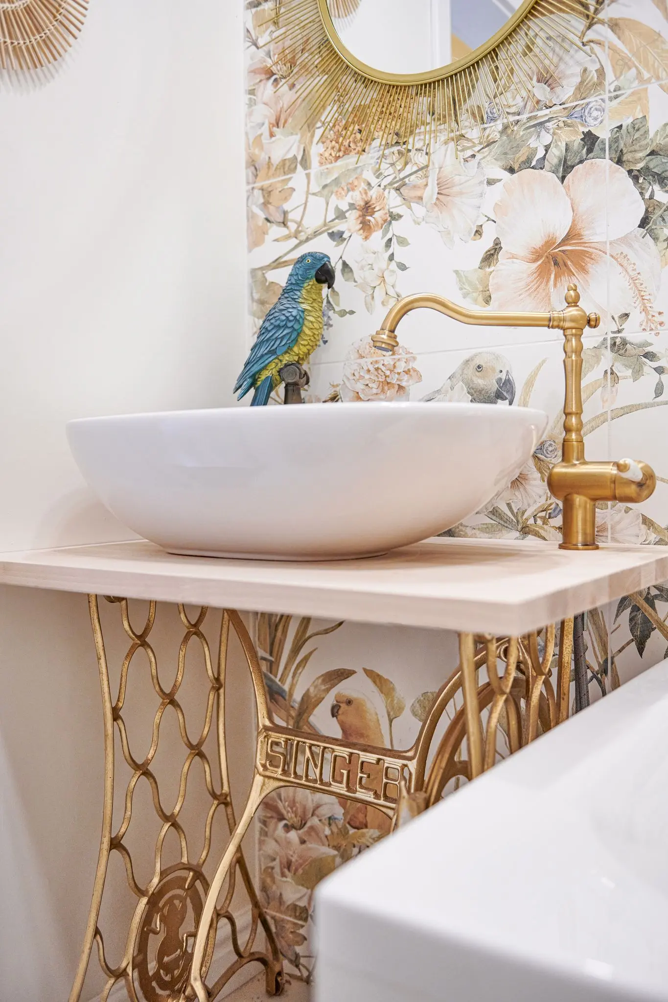 Metamorfoza łazienki w 100 letnim domu - LadyoftheHouse