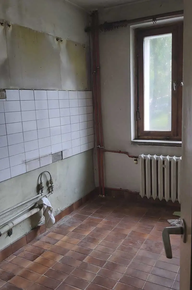 Mieszkanie przed metamorfozą. | Proj.: GOOD VIBES Interiors | Ola Dąbrówka