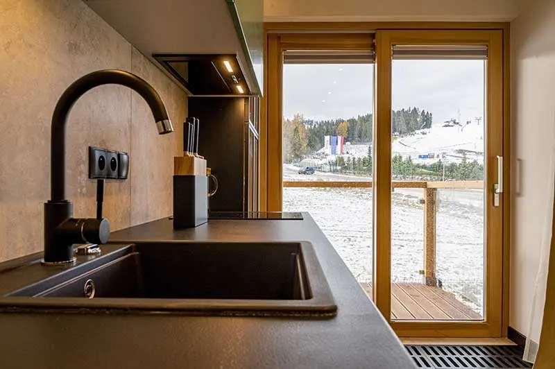 Mieszkanie w Białce Tatrzańskiej w soczystej zieleni | Projekt Ewa Tarapata Architekt Wnętrz