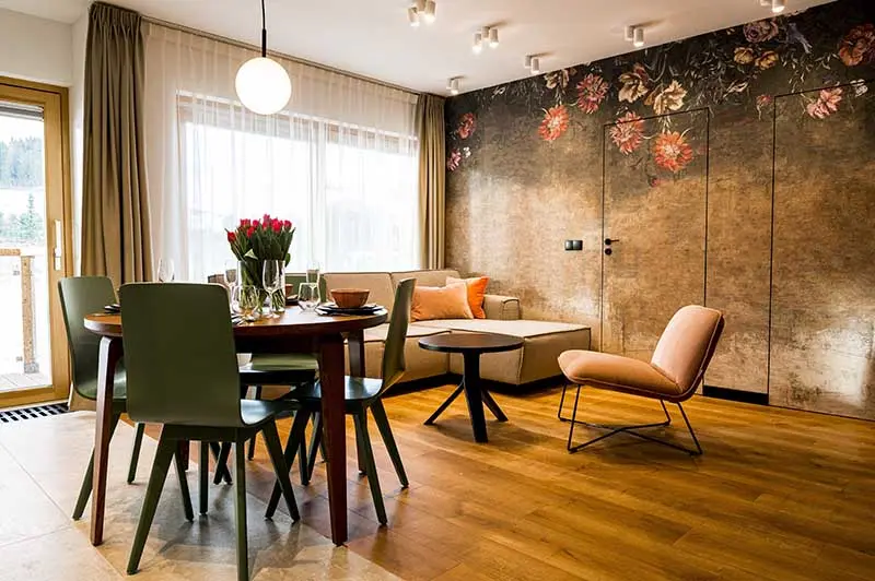 Mieszkanie w Białce Tatrzańskie w soczystej zieleni | Projekt Ewa Tarapata Architekt Wnętrz