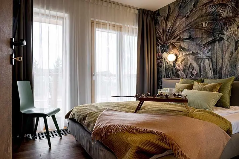 Mieszkanie w Białce Tatrzańskiej w soczystej zieleni | Projekt Ewa Tarapata Architekt Wnętrz