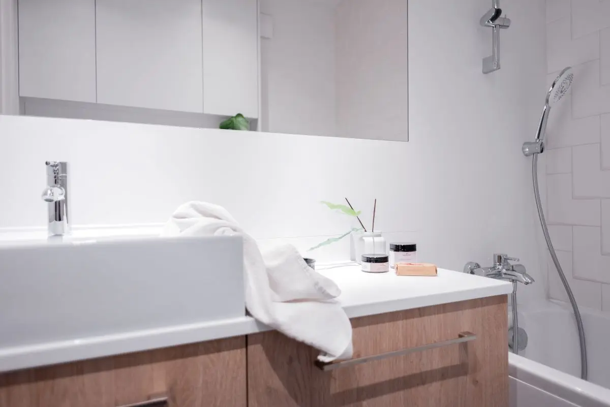 Mieszkanie w bloku po funkcjonalnych zmianach | Projekt: Monarchia Design