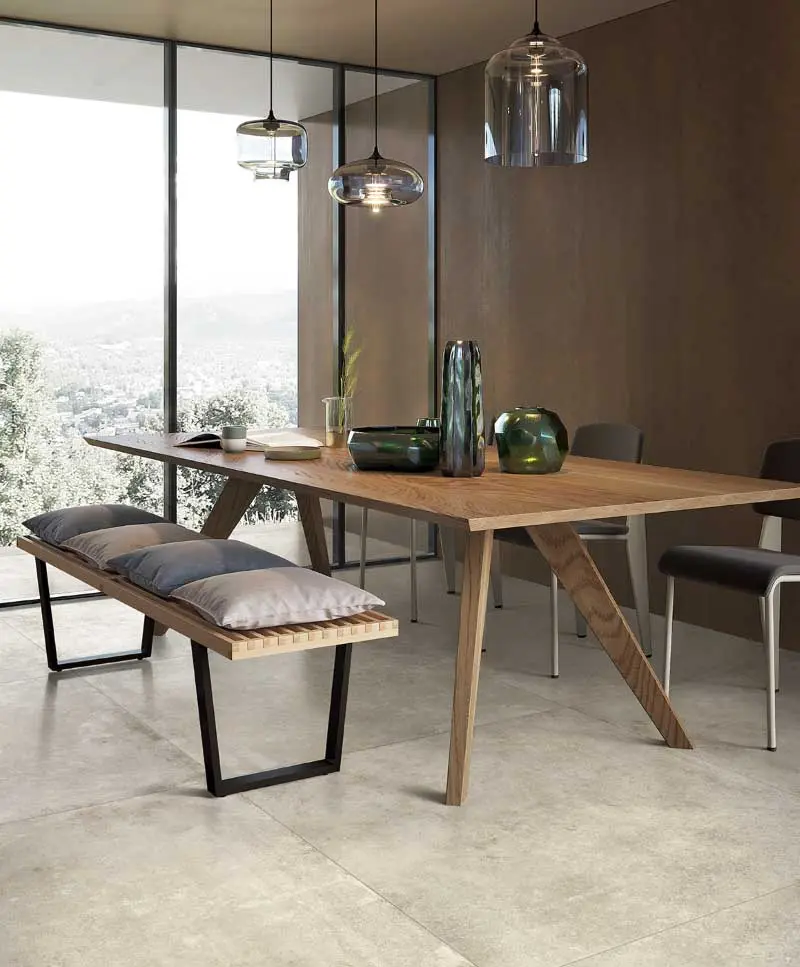 Płytki imitujące kamień w kolorach nude.