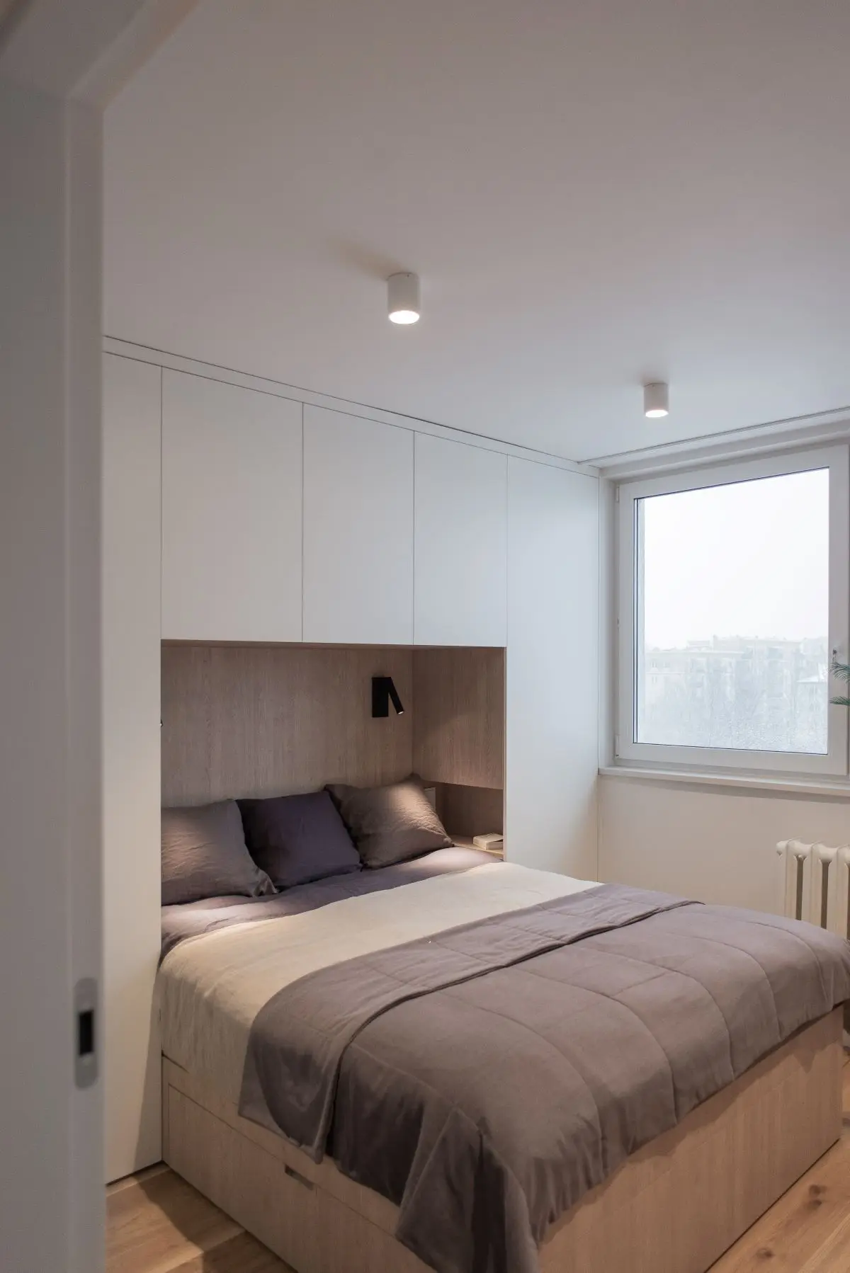 Mieszkanie w bloku po funkcjonalnych zmianach | Projekt: Monarchia Design