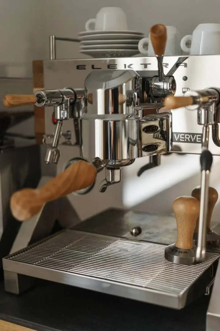 Historyczne podejście do projektu mieszkania w domu z 1939 roku | Proj: Loft Kolasińskivv