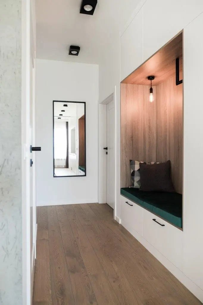 Pomysł na przedpokój z wnęką | proj. Jacek Tryc