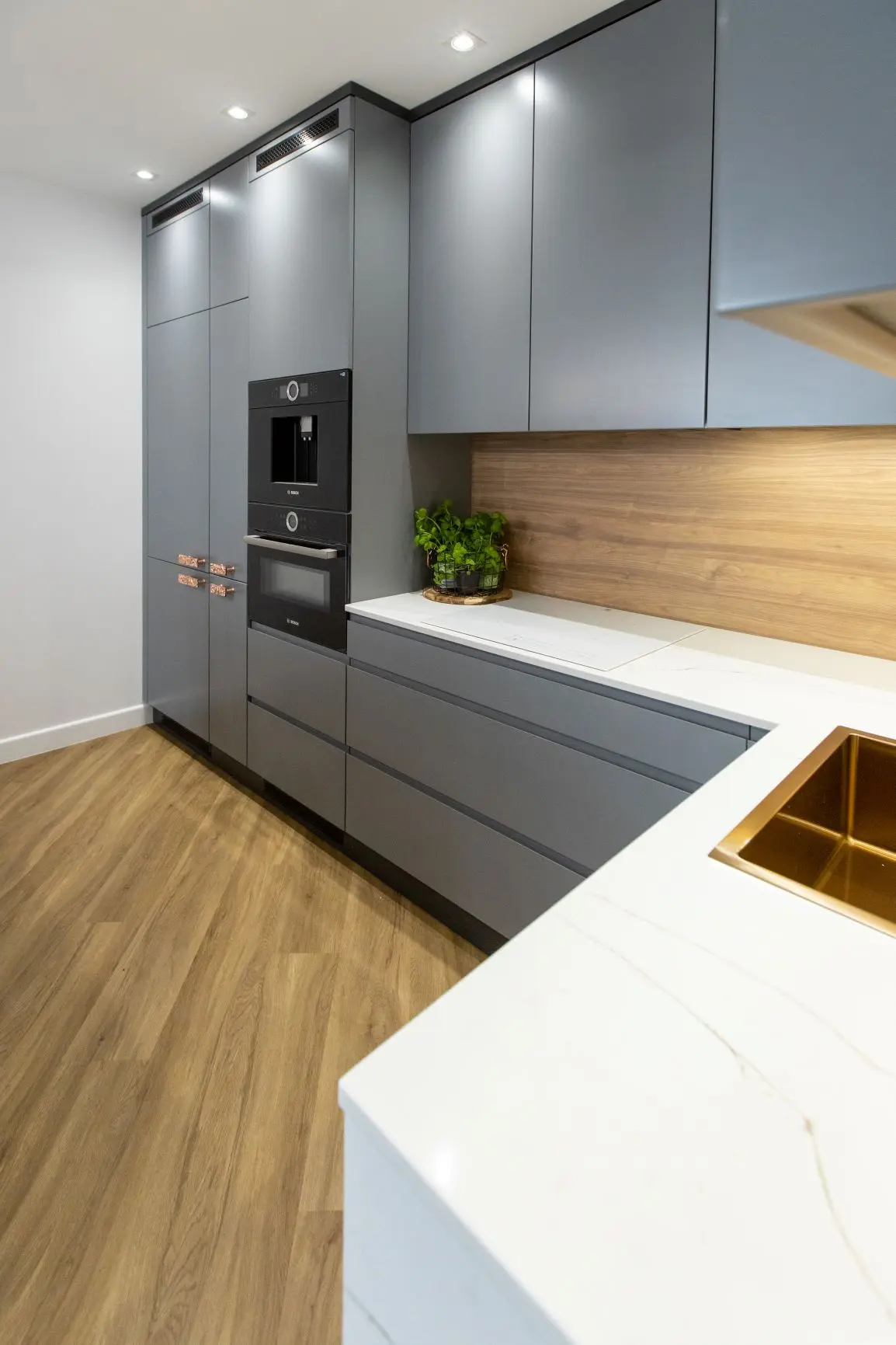 Autor projektu: Malwina Kuzera, https://www.facebook.com/EmKuProjekt
Fot. Piotr Seweryn z firmy SewiMedia, https://sewimedia.pl/