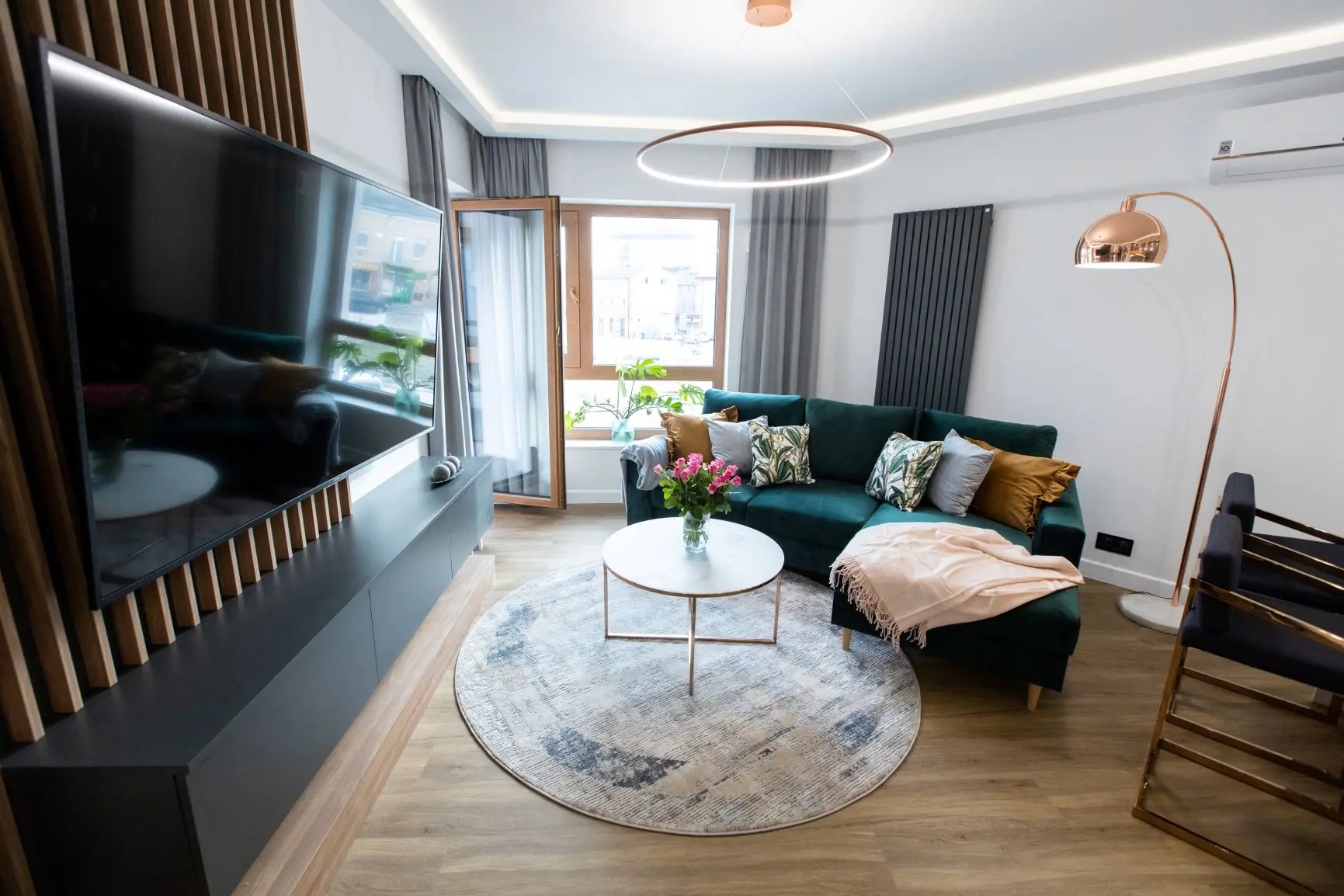 Autor projektu: Malwina Kuzera, https://www.facebook.com/EmKuProjekt
Fot. Piotr Seweryn z firmy SewiMedia, https://sewimedia.pl/