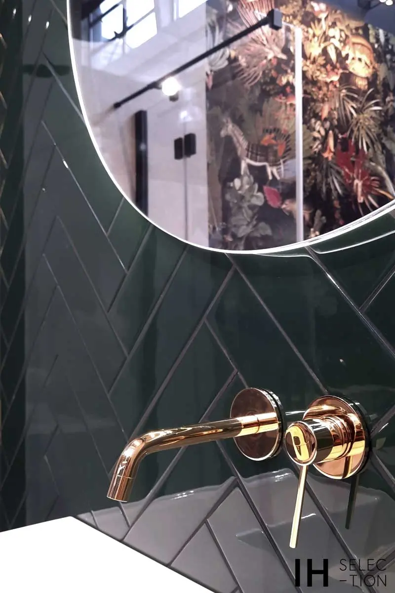 Cegiełka IH SELECTION A678439 w kolorze butelkowej zieleni.