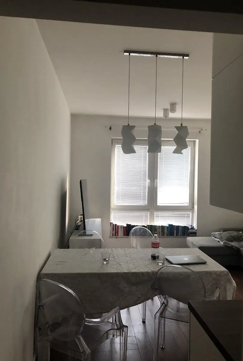 Mieszkanie przed metamorfozą | Źródło: Mieszkanie po przemianie