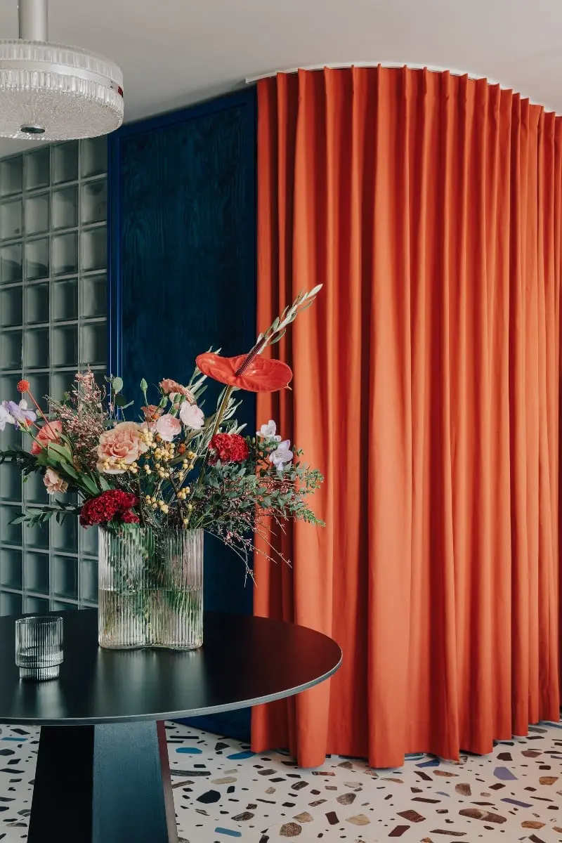 Proj.: mistovia; Fot.: onistories