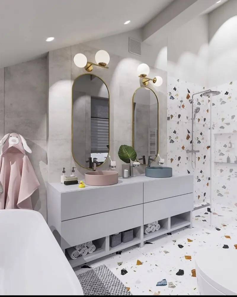 Dwie umywalki o różnych kolorach to bardzo ciekawy zabieg w łazience.