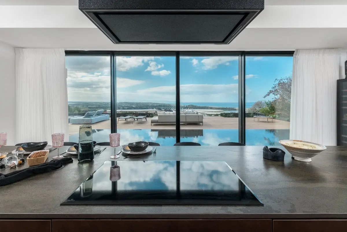 Rosh Hanikra | Proj.: Moshe Zion