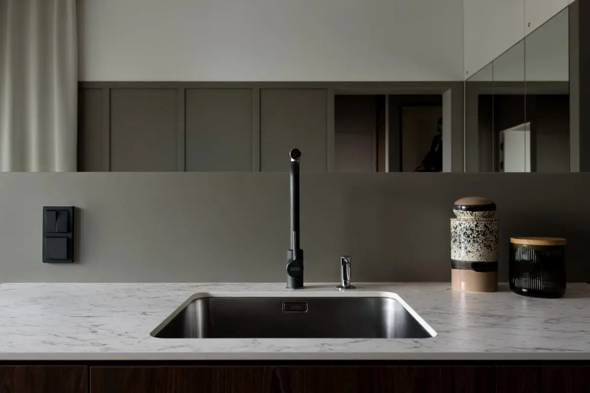 Proj.: Kohlrabi - Filip Symonowicz i Amelia Symonowicz; zdjęcia: Stanisław Zajączkowski