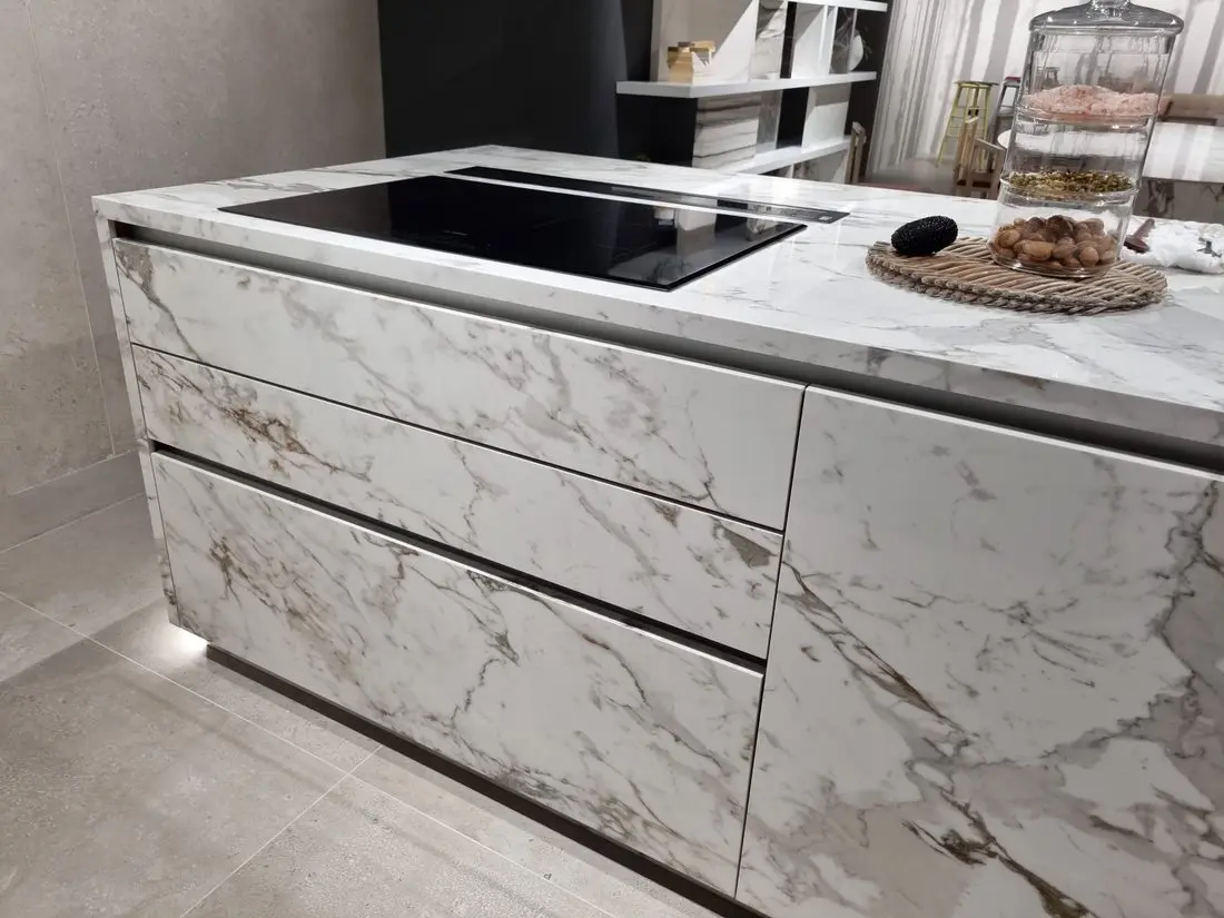 Płytki wielkoformatowe Fondovalle | Meble do kuchni z płyt możesz zamówić w naszych salonach