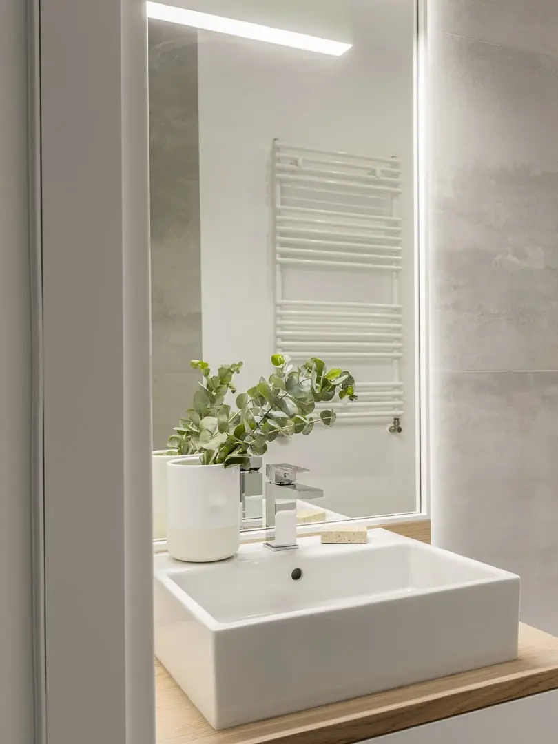 Szara łazienka | proj. Studio Karton, zdj. Aleksandra Dermont 