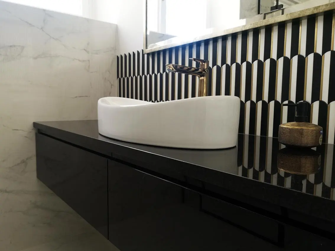 Projekt Karolina Cegiełkowska https://karalay.com | Płytki Ricordena | Płytki L`Antic