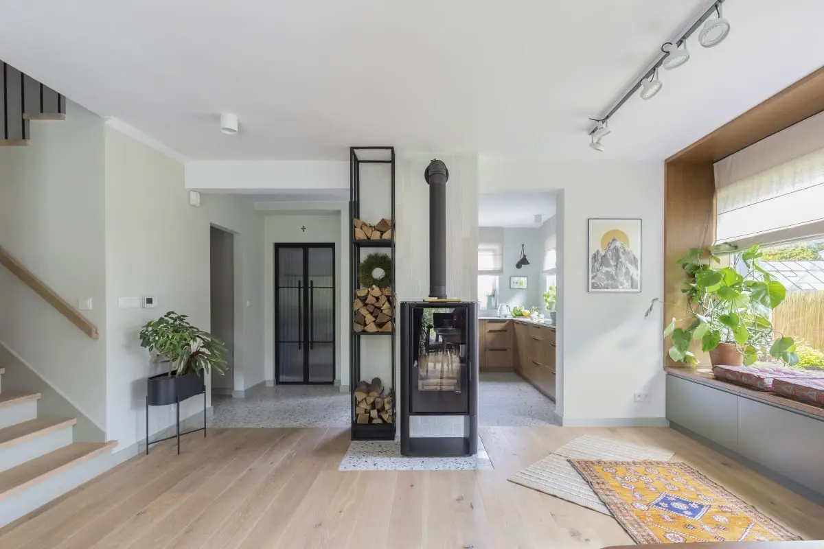 Proj.: Eliza Ziemińska-Żak, Nasze Nowe; Proj.: Marta Behling, PionPoziom