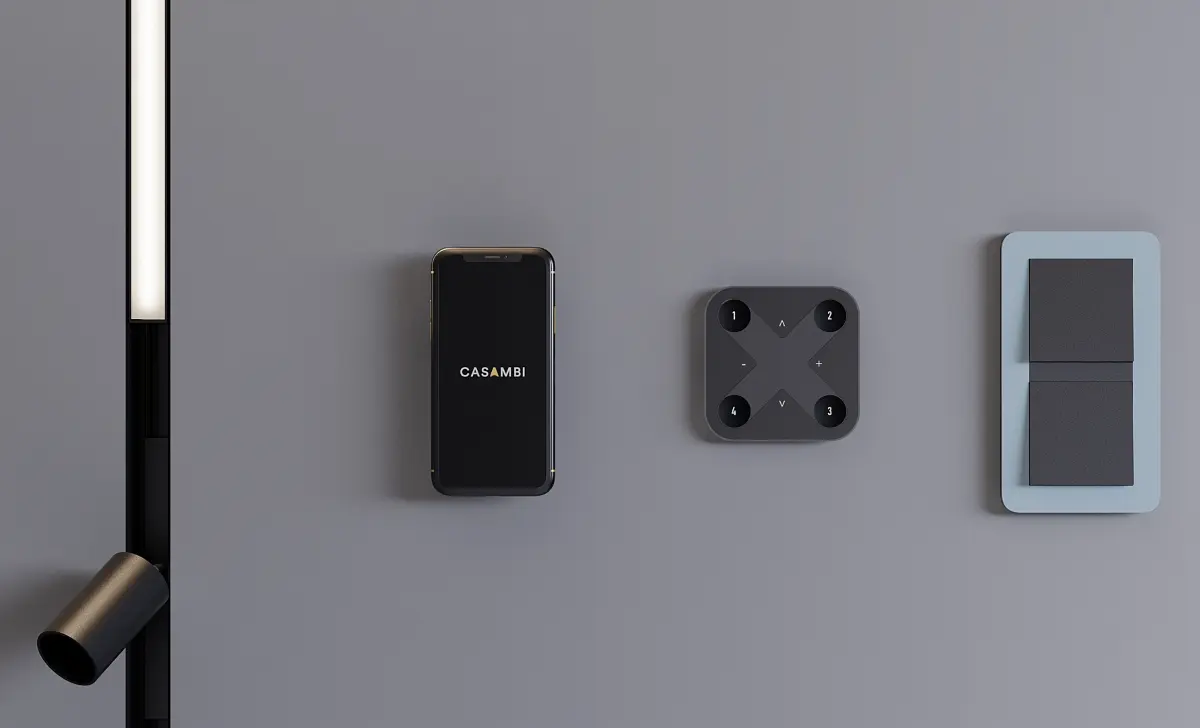 Systemem ARCHLINES można sterować za pośrednictwem aplikacji Casambi, równolegle poprzez urządzenie mobilne, pilot, ale także tradycyjny włącznik.