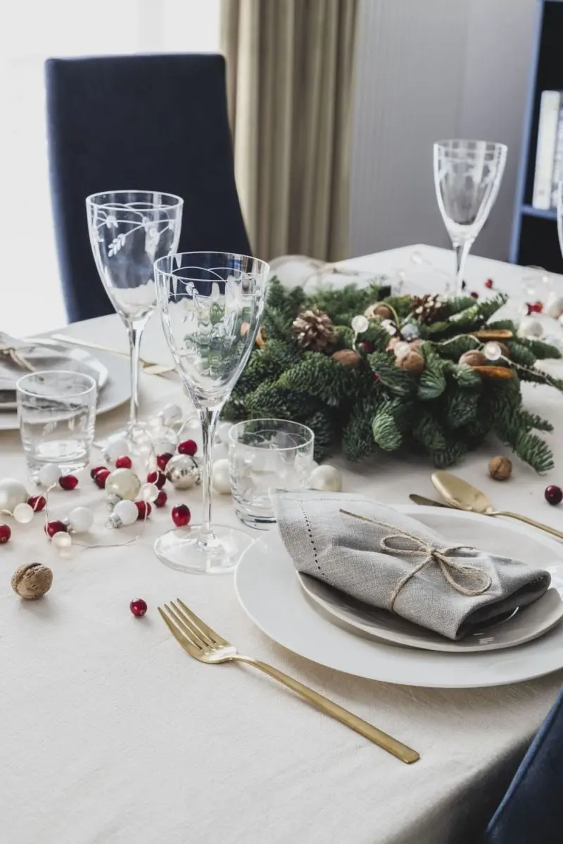 Proj.: Decoroom - Olga Nowosad-Szewców i Katarzyna Domańska, świąteczna stylizacja Aleksandra Tefelska; Zdjęcia: Marta Behling, Fot.: Mat Pawelski