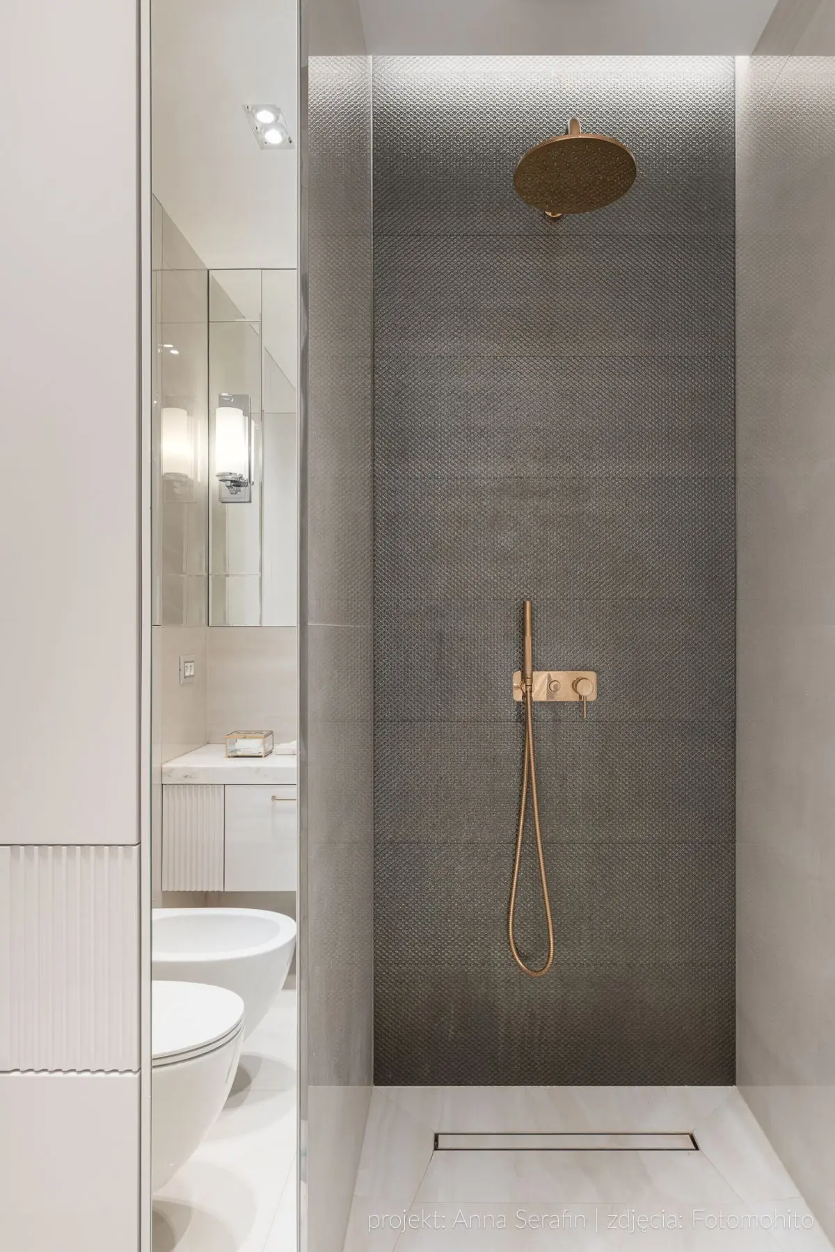 design: Anna Serafinphotos: Katarzyna Seliga-Wróblewska, Marcin Wróblewski / Fotomohito