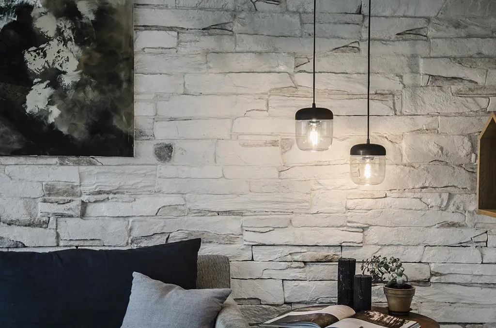 Po produkty oświetlenie z najwyższej półki i projekt oświetlenia zapraszamy do naszych showroomów (źródło: Umage)