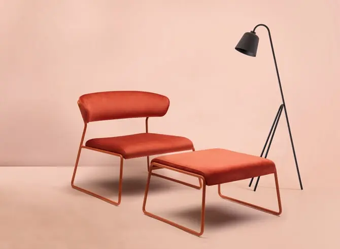 Fotel z podnóżkiem - LISA Lounge.