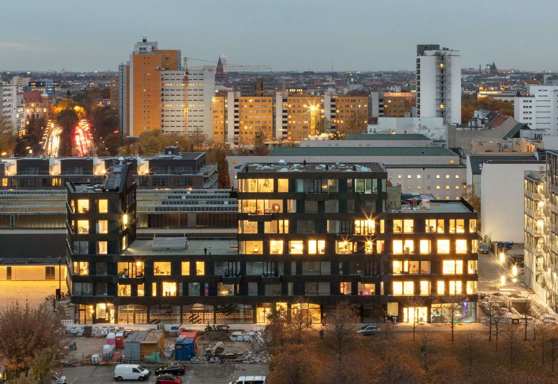 berliński budynek Frizz23 architektów Britty Jürgens i Matthew Griffina