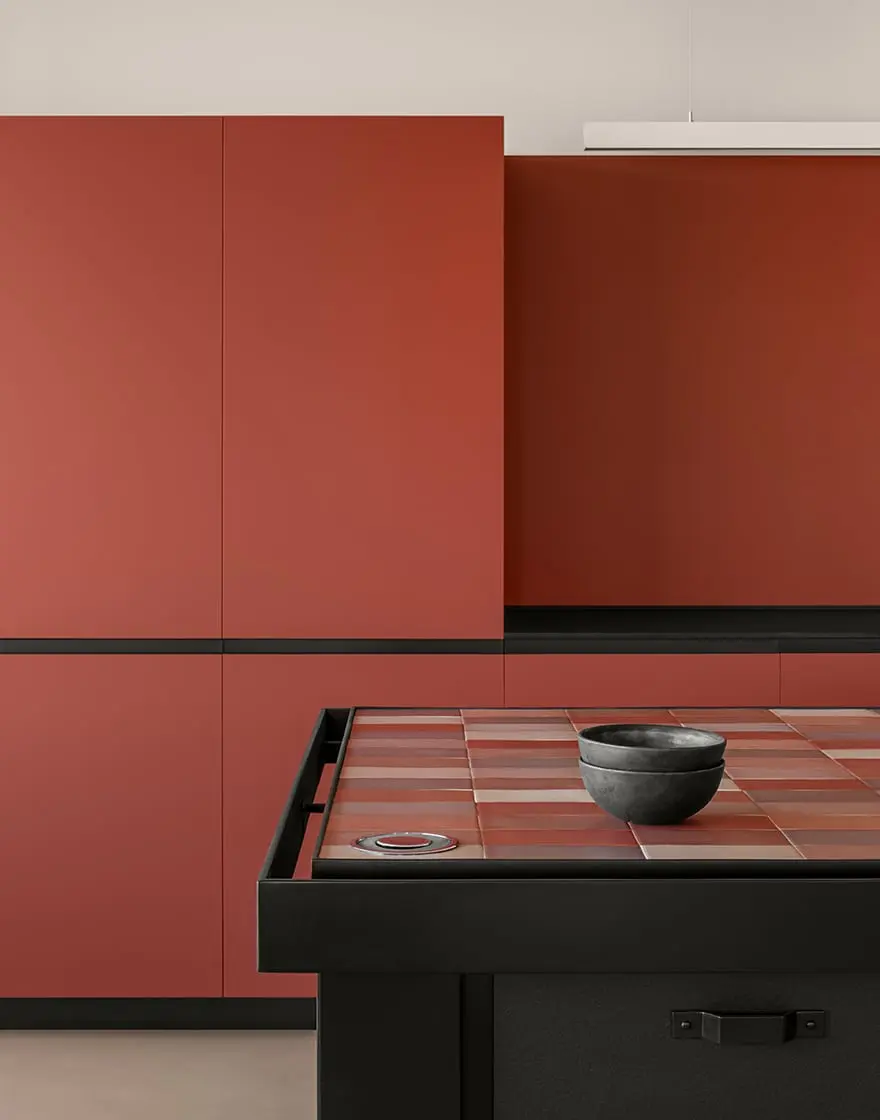 Płytki Mutina na blacie w aranżacji kuchni