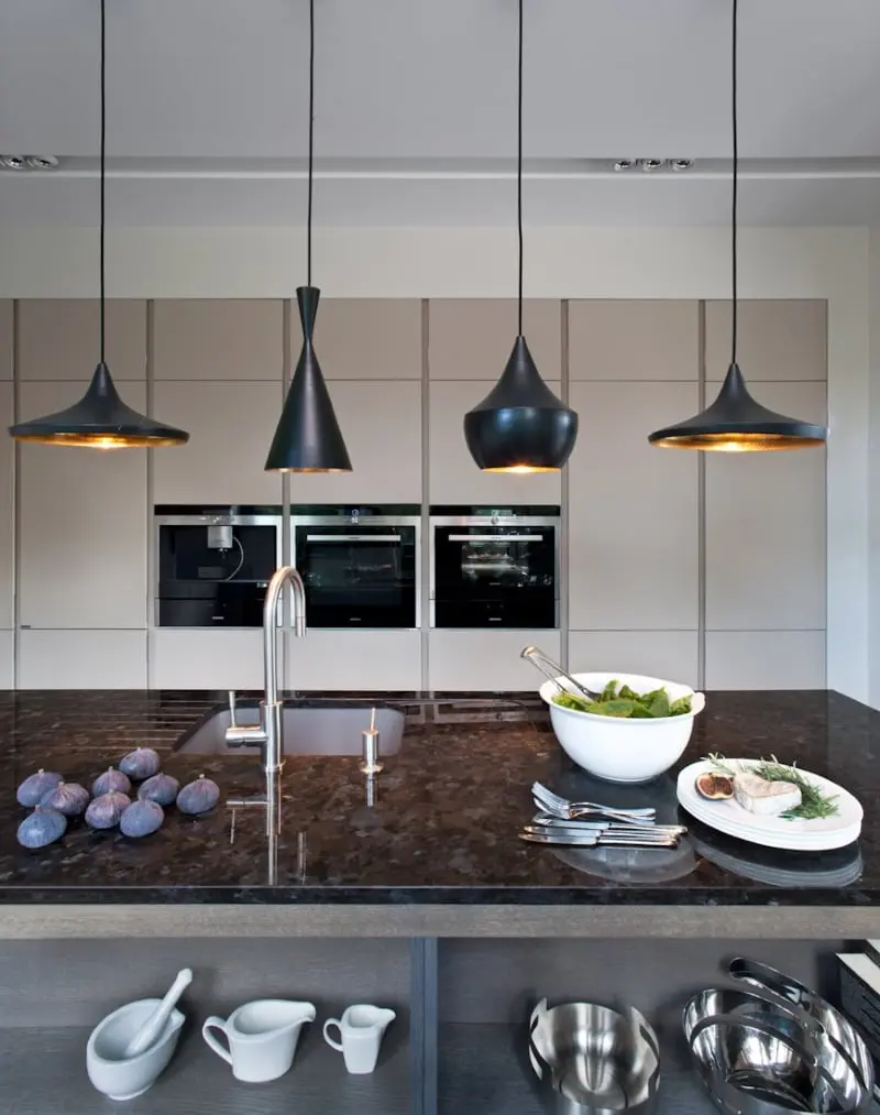 Proj.: Anna Koszela, Marta Smorowska; Fot.: Hanna Długosz;
Stylizacja: Anna Tyślerowicz