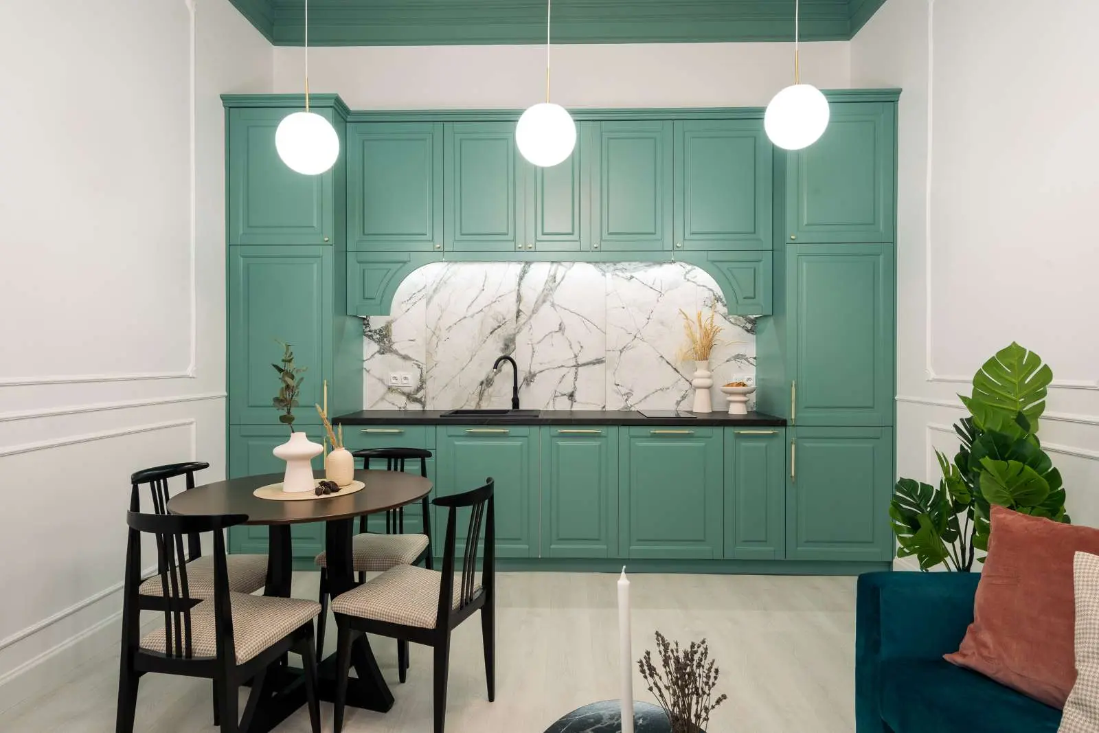 31 metrowe mieszkanie w kamienicy