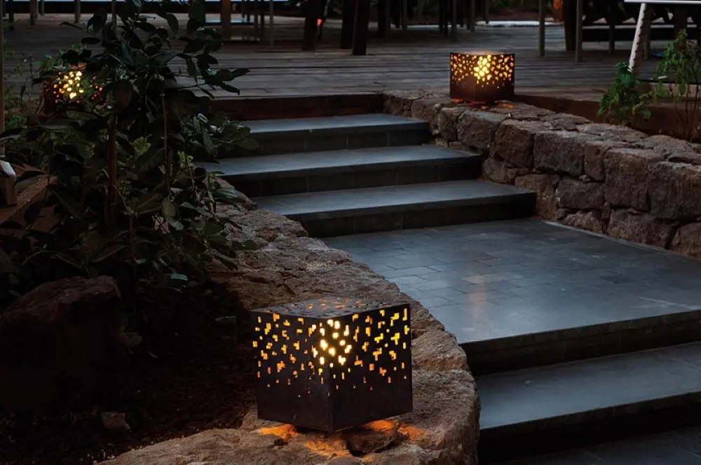 AMS – oprawy zewnętrze.