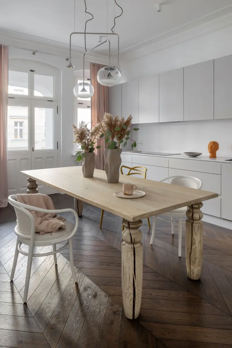 Projekt: Maria Jachalska; Zdjęcia: Marcin Grabowiecki; Stylizacja: Eliza Mrozińska