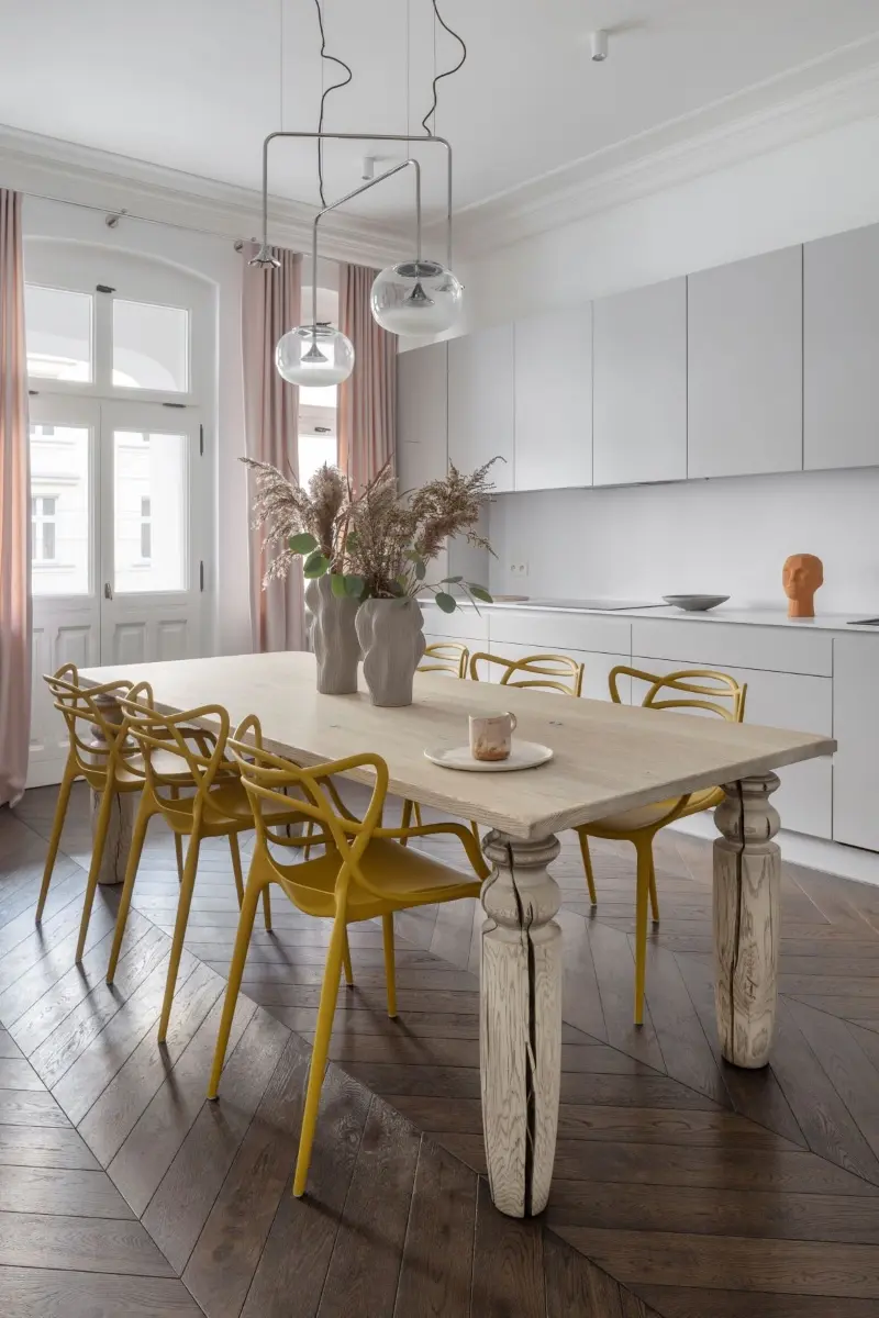 Projekt: Maria Jachalska; Zdjęcia: Marcin Grabowiecki; Stylizacja: Eliza Mrozińska