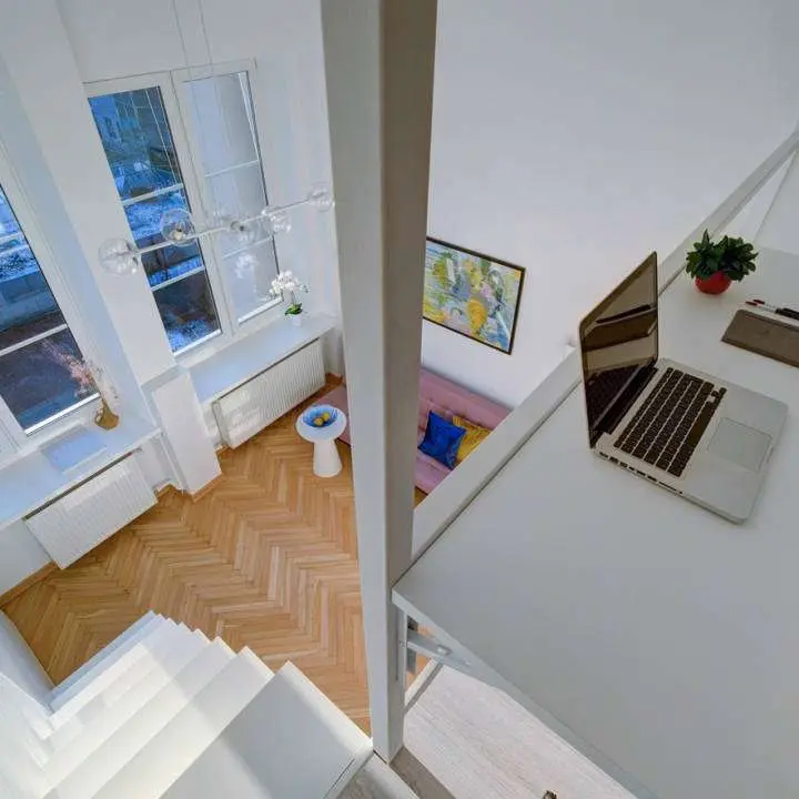 Hoka projekt niewielkiego mieszkania z antresola